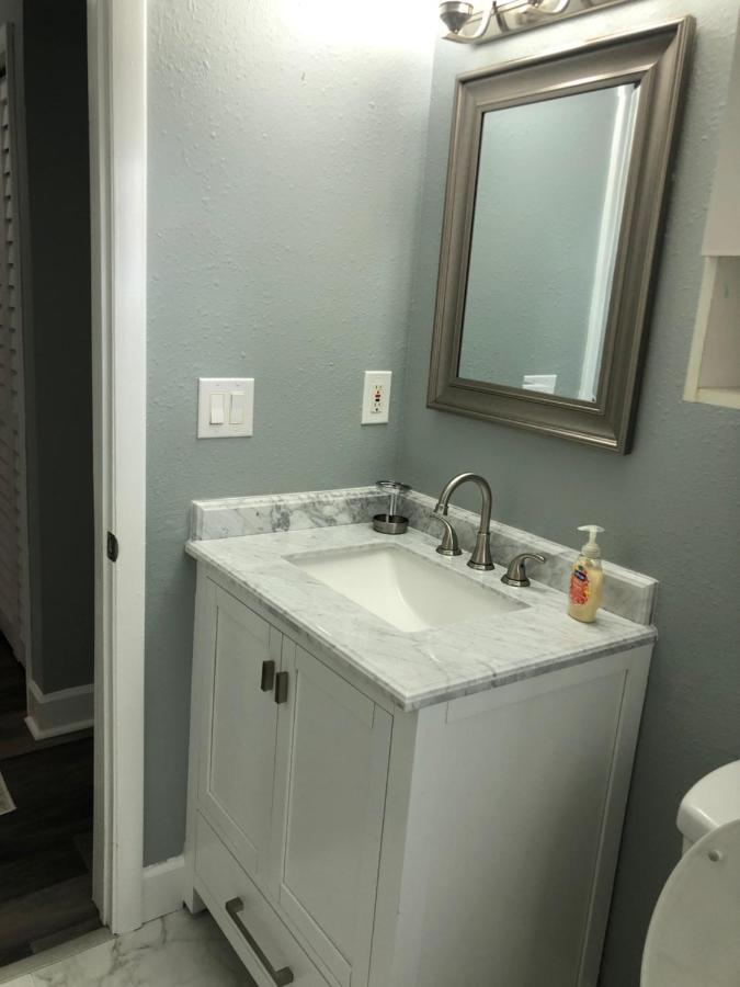 2 Bedrooms Vacation Home 탬파 외부 사진