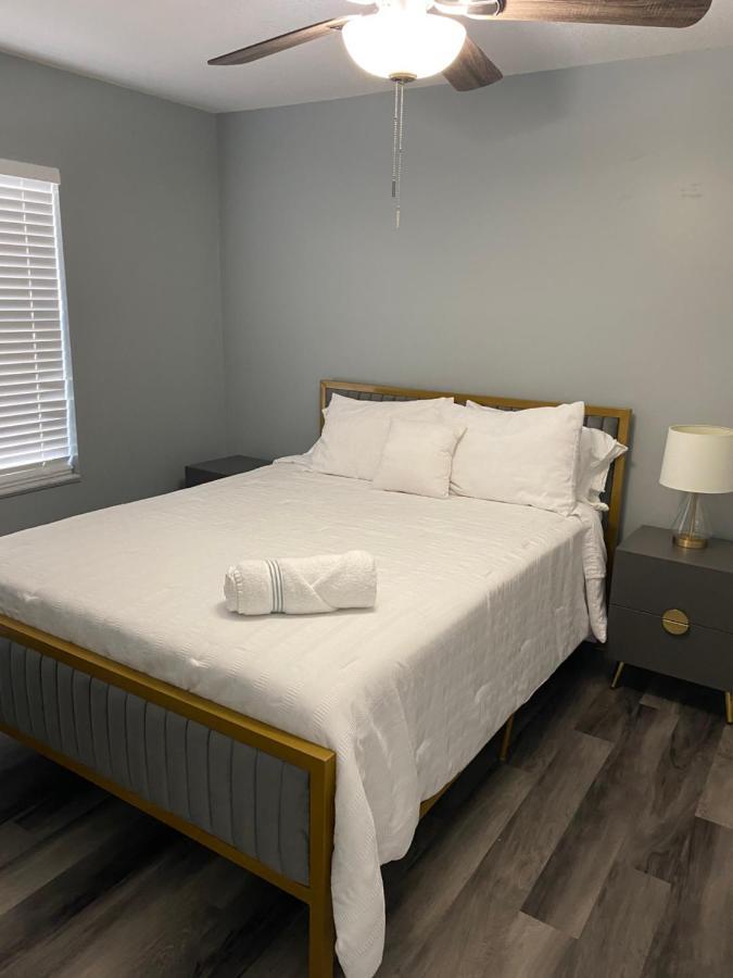 2 Bedrooms Vacation Home 탬파 외부 사진